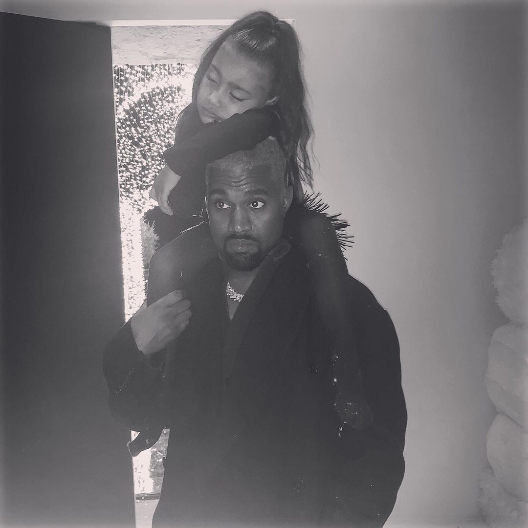 Kim Kardashian sigue publicando divertidas fotografías de sus familia. (Foto: Isntagram)