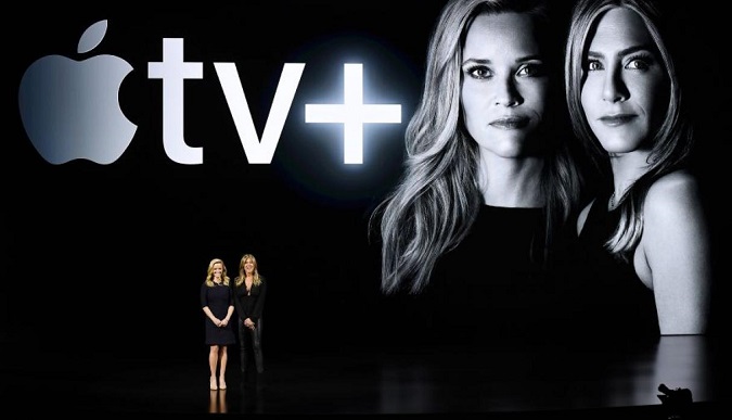 Reese Witherspoon y Jennifer Aniston tienen una serie propia en Apple TV+, The Morning Show (Foto: AFP)