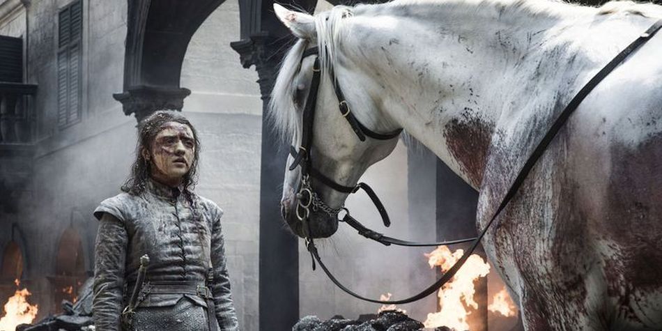 Arya Stark podría ser la encargada de ponerle fin a la tiranía de la reina loca. (Foto: HBO)