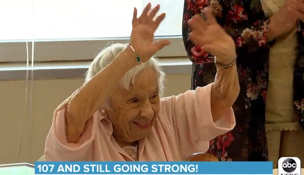 Louise Signore reveló el secreto para llegar a los 107 años. (Foto: Captura ABC)