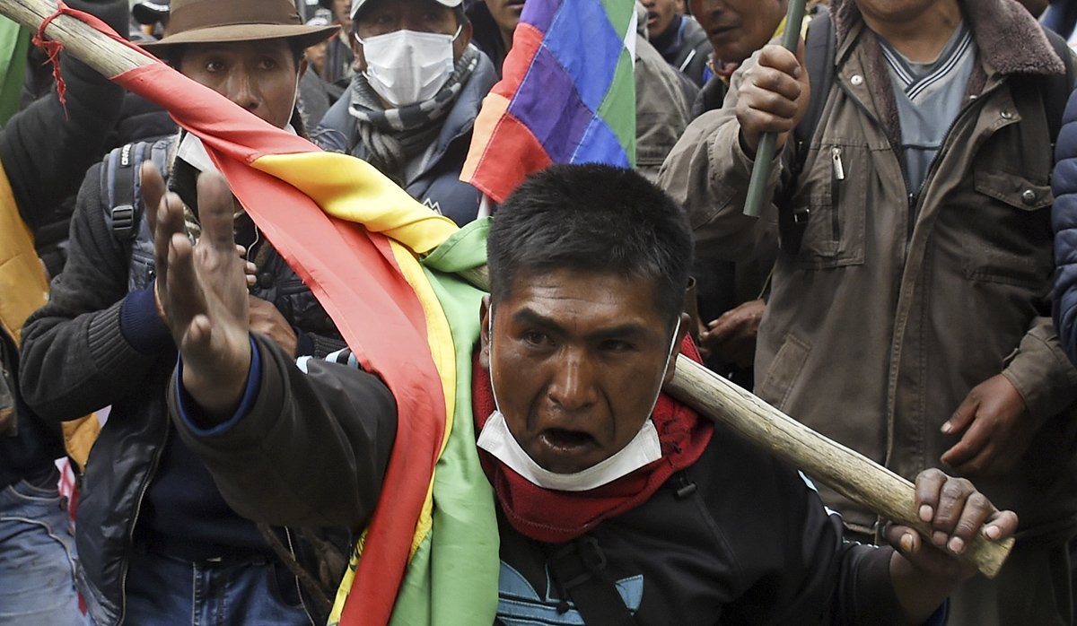 Los partidarios del ex presidente boliviano Evo Morales se manifiestan en La Paz. (Foto: AFP)